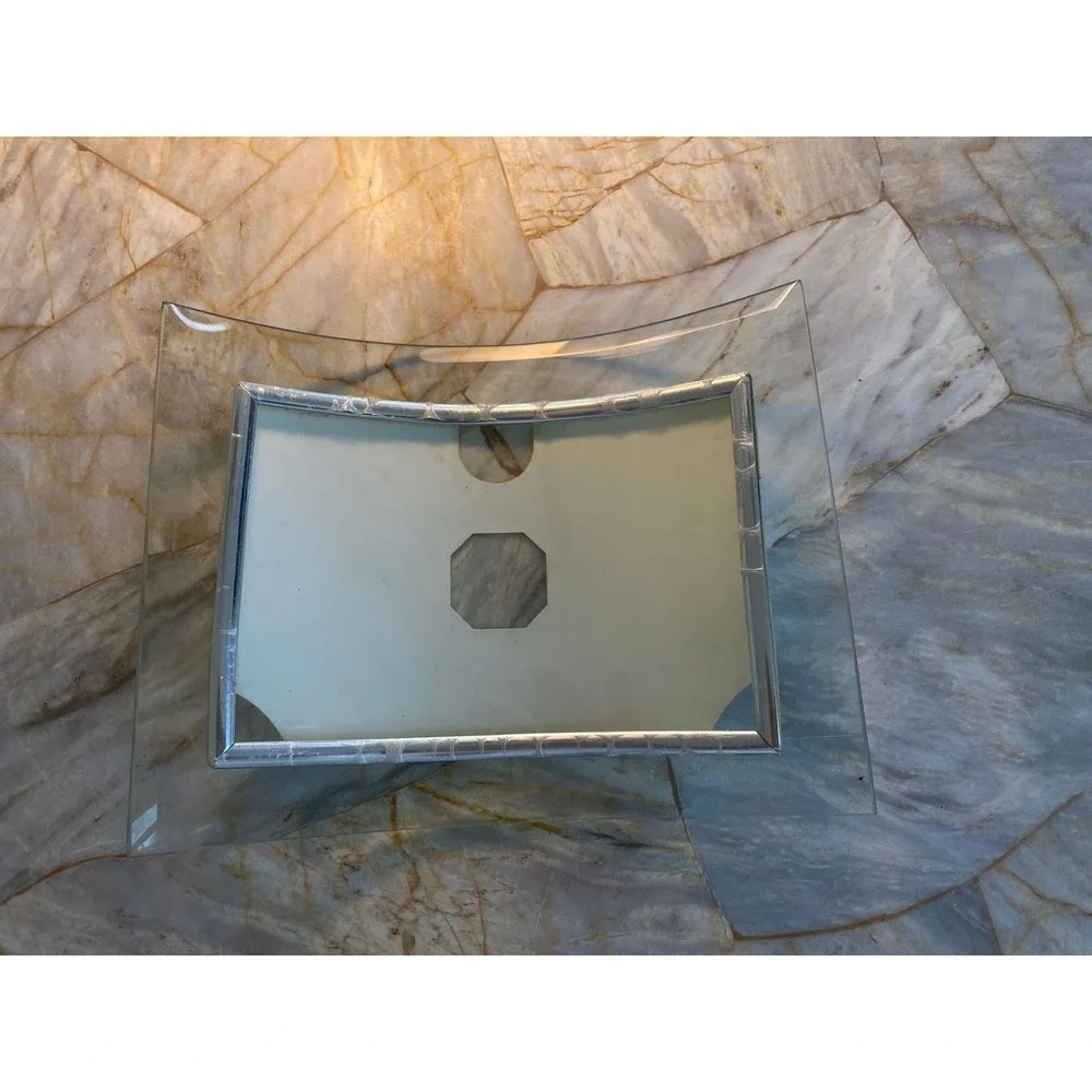 Modern Curved Clear Glass Picture Frame Silver Textured Border Tabletop Decor